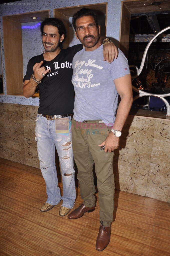Mukesh Rishi at Pannu's album launch in Sheesha Lounge on 21st June 2014