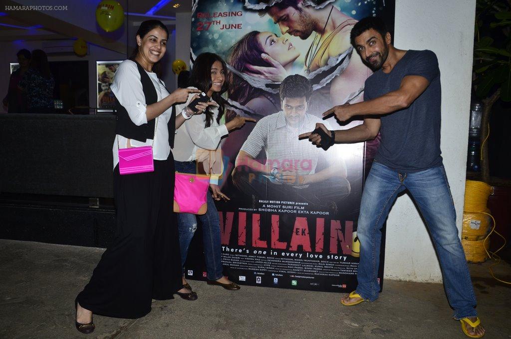 Genelia Deshmukh, Aashish Chaudhary at Riteish hosts special screening of Ek Villain in Sunny Super Sound on 26th June 2014