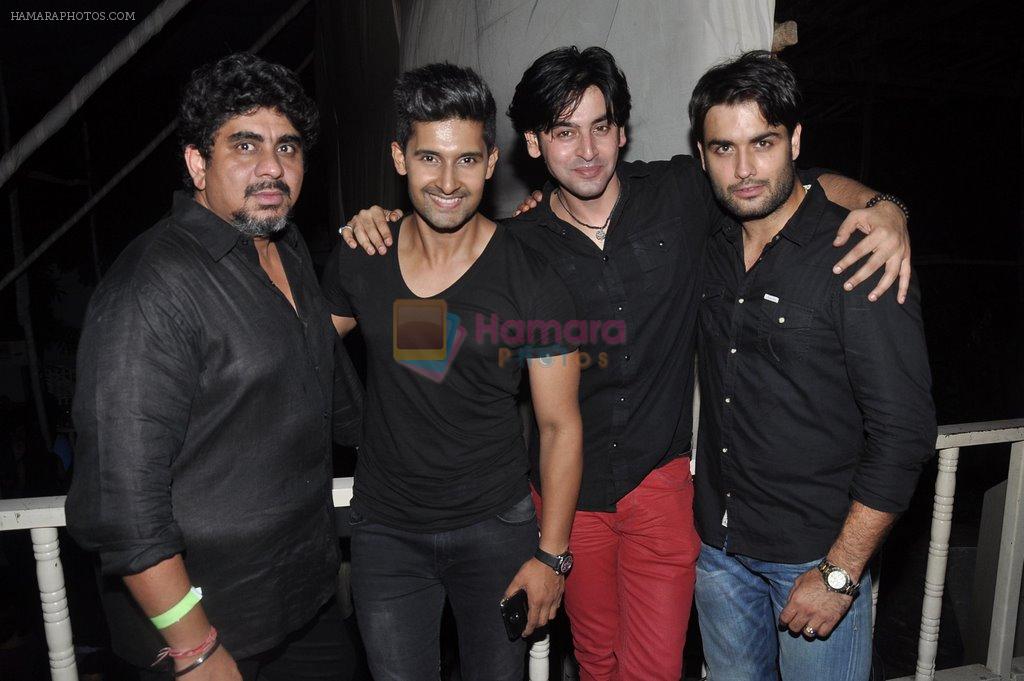 Rajan Shahi, Ravi Dubey, Shashank vyas and Vivian Dsena at Vivian Dsena's birthday party in Villa 69, Mumbai on 28th June 2014
