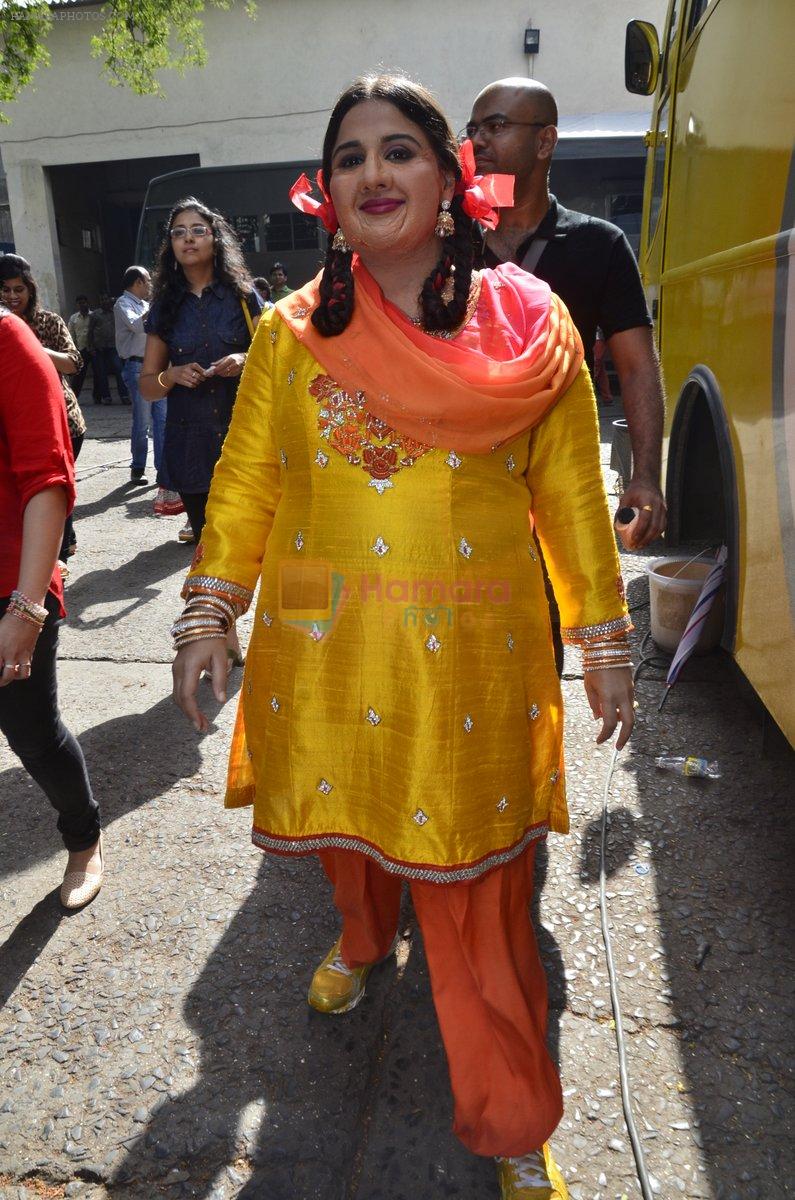 Vidya Balan promotes Bobby Jasoos on Jhalak Dikhla Jaa show in Filmistan, Mumbai on 1st July 2014