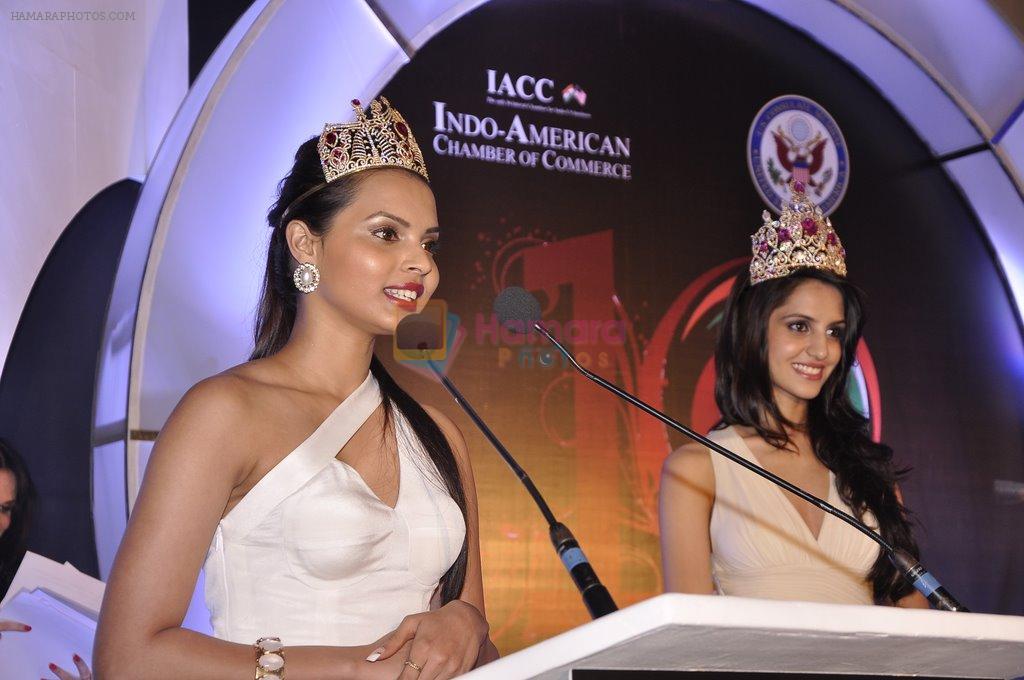 Koyal Rana and Gail Da Silva at Indo American Trade Excellence Awards 2014 in Trident, Mumbai on 2nd July 2014