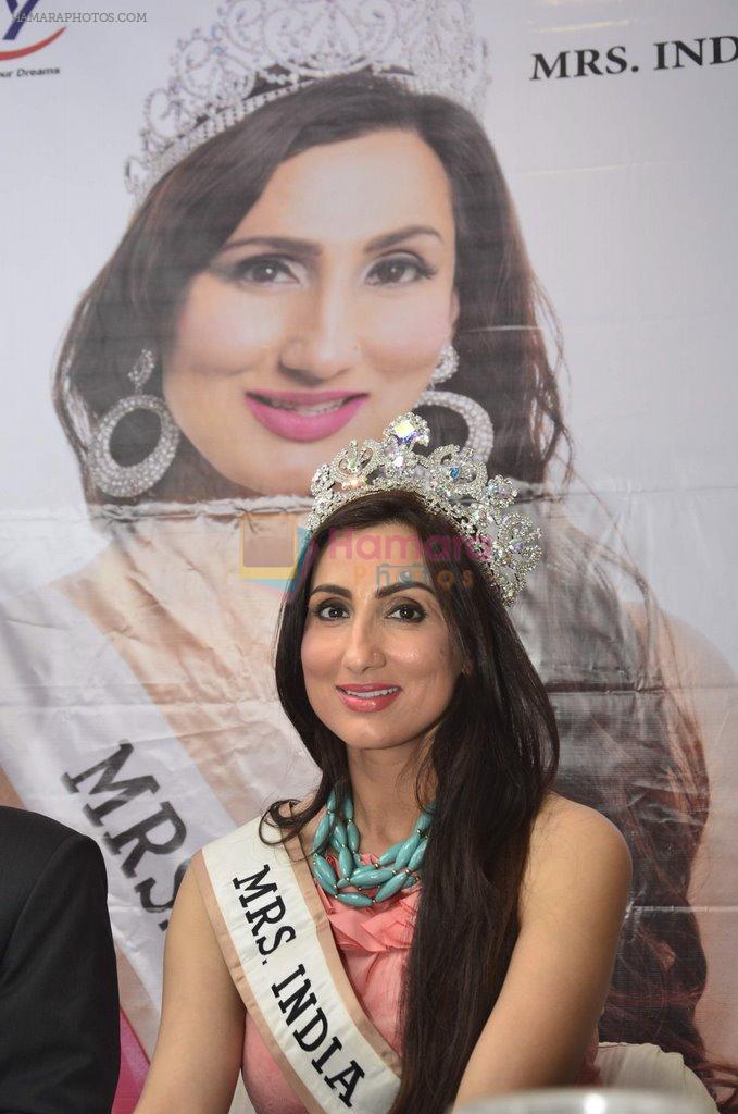 Mrs India contest press meet organised by WOWW Foundation in Marine Plaza, Mumbai on 4th July 2014
