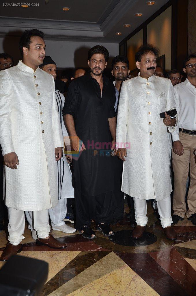 Shahrukh Khan at Baba Siddiqui's iftar party in Mumbai on 6th July 2014