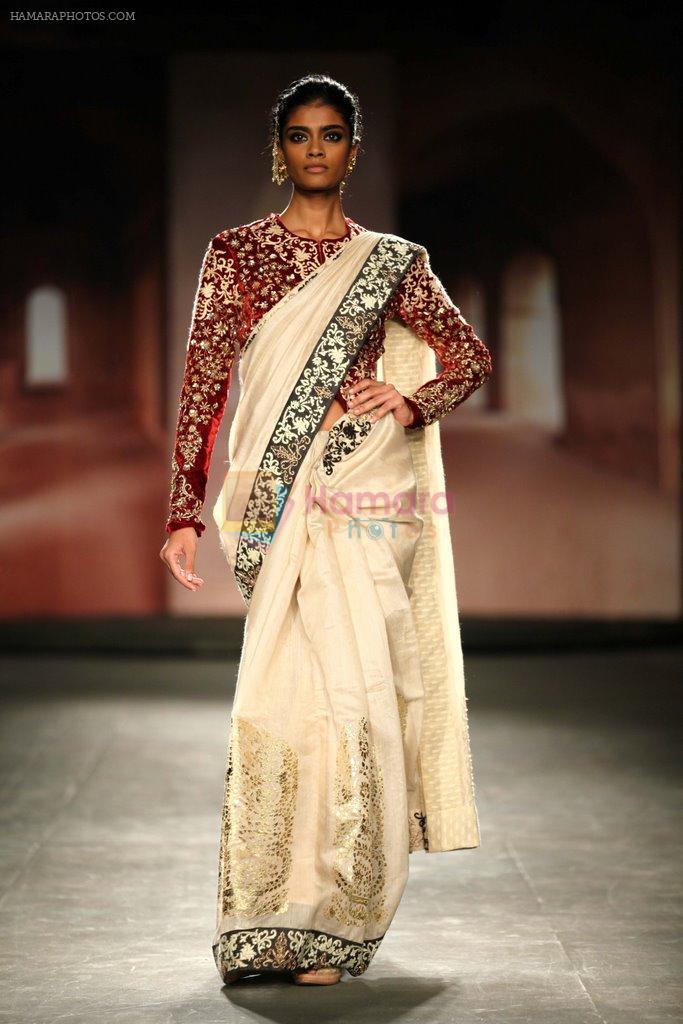 Model walks for Anju Modi in IIJW 2014 in Grand Hyatt, Mumbai on 16th July 2014