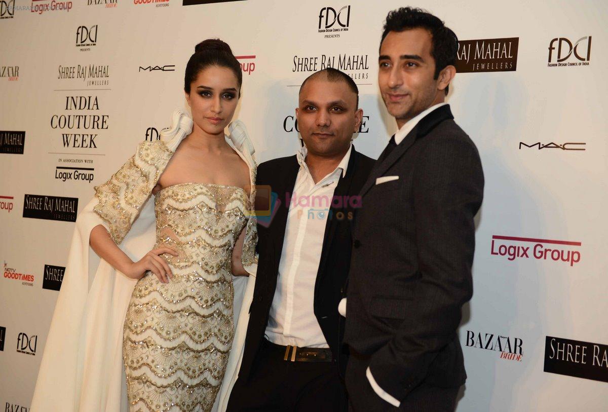 Shraddha Kapoor, Rahul Khanna at Gaurav Gupta show fOR India Couture Week in Delhi on 18th July 2014