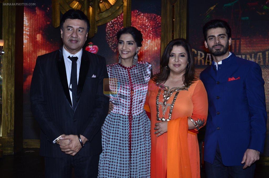 Sonam Kapoor, Fawad Khan, Anu Malik, Farah Khan on the sets of Entertainment ke liye Kuch Bhi Karega in Yashraj, Mumbai on 27th July 2014