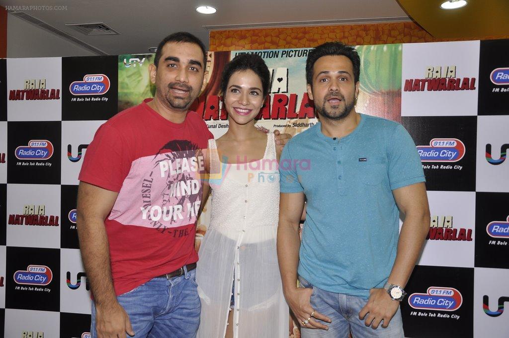 Emraan Hashmi, Humaima Malik, Kunal Deshmukh at Raja Natwarlal promotions at Radio City in Bandra, Mumbai on 30th July 2014