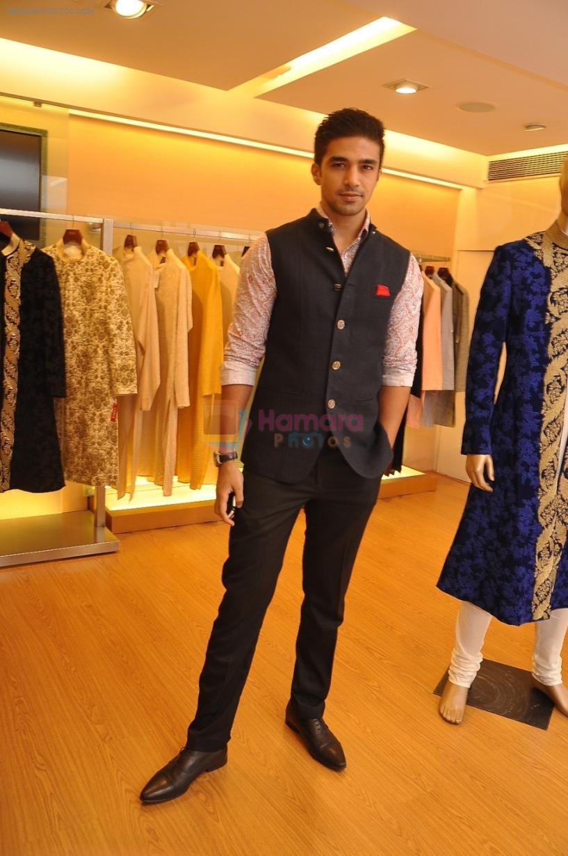 Saqib Saleem in Varun Bahl at Varun Bhal's Couture Collection preview at AZA