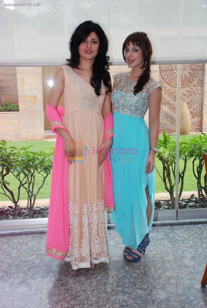 Sonal Sehgal, Anisa at Divalicious exhibition in Four Seasons on 7th Aug 2014