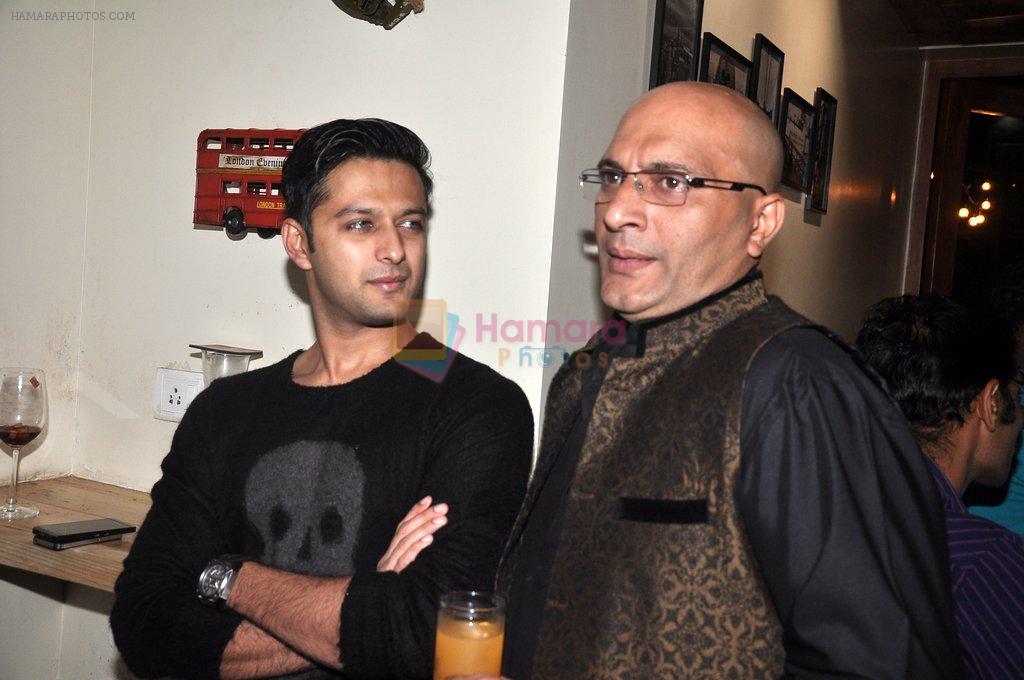 Amit Behl, Vatsal Seth at Ek Haseena Thi 100 episodes completion at Eddie's Bistro Pali Hill on 8th Aug 2014
