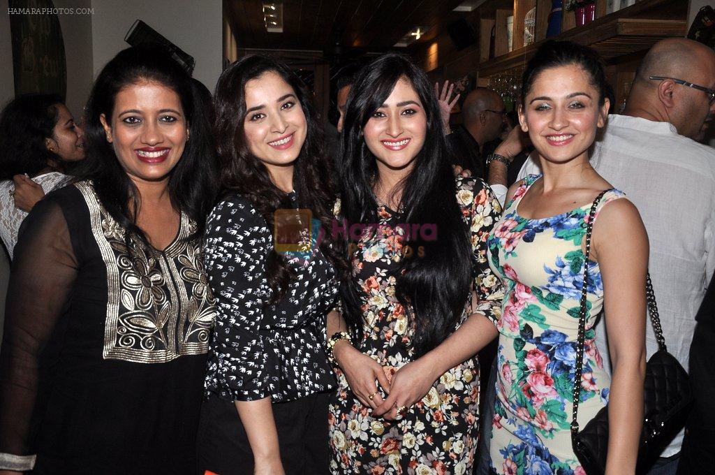Simone Singh, Sanjeeda Sheikh at Ek Haseena Thi 100 episodes completion at Eddie's Bistro Pali Hill on 8th Aug 2014