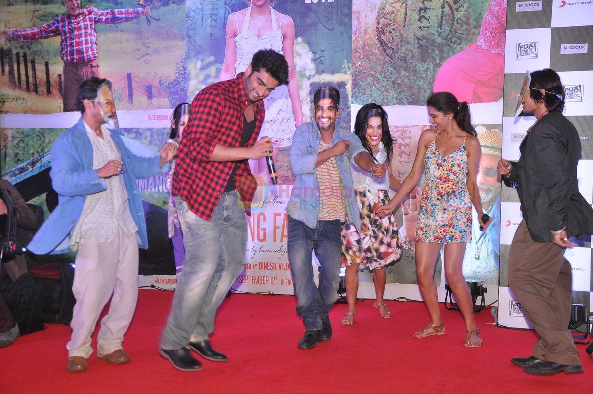 Arjun Kapoor, Deepika Padukone at Finding Fanny musical event in Novotel, Mumbai on 10th Aug 2014