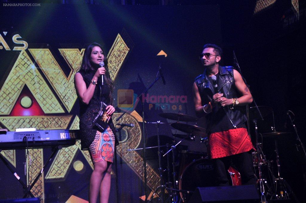Gauhar Khan, Yo Yo Honey Singh at Star Plus Raw launch in Hard Rock Cafe on 13th Aug 2014