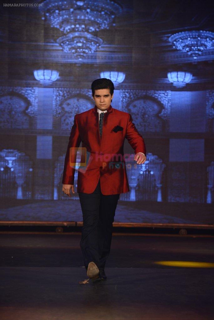 Vivaan Shah walks for Manish Malhotra Show in Mumbai on 14th Aug 2014