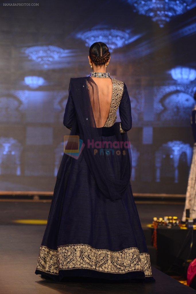 Model walks for Manish Malhotra Show in Mumbai on 14th Aug 2014