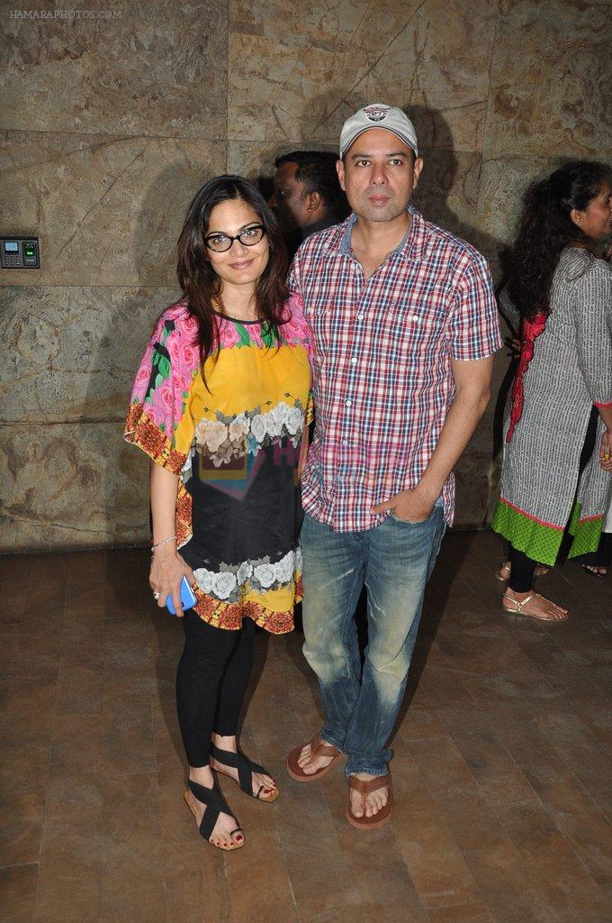 Alvira Khan, Atul Agnihotri at Singham Returns screening in Lightbox on 16th Aug 2014
