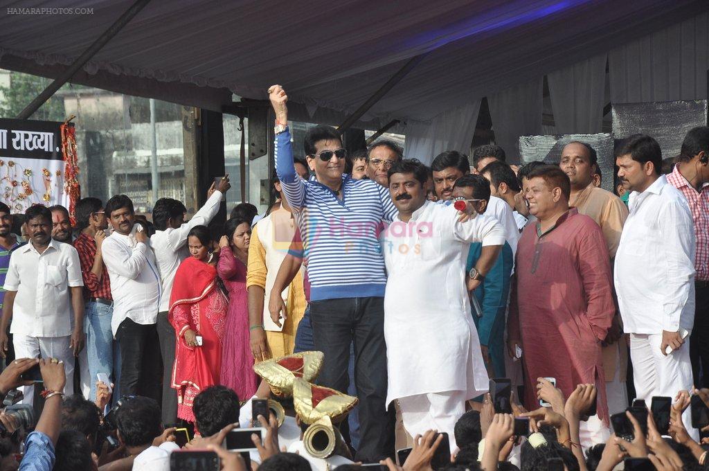 Jeetendra at Ram Kadam Dahi Handi in Mumbai on 18th Aug 2014