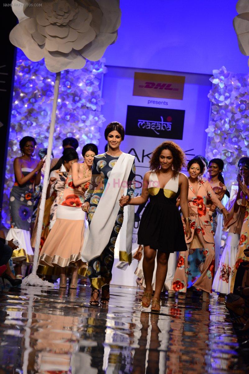 Shilpa Shetty walk the ramp for Masaba Gupta at Lakm� Fashion Week WinterFestive 2014 Day 1 on 19th Aug 2014