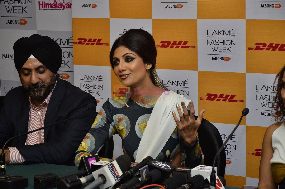 Shilpa Shetty on Day 1 at Lakme Fashion Week Winter Festive 2014 on 19th Aug 2014