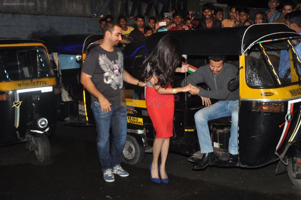 Emraan Hashmi, Humaima Malik, Kunal Deshmukh at Raja Natwarlal special screening for Rickshaw Drivers in Mumbai on 23rd Aug 2014