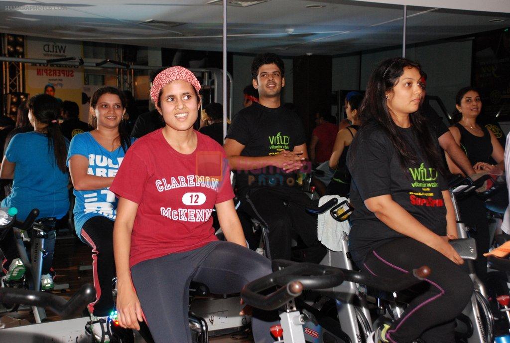 at Gold Gym Super Spin Contest in Bandra, Mumbai on 23rd Aug 2014