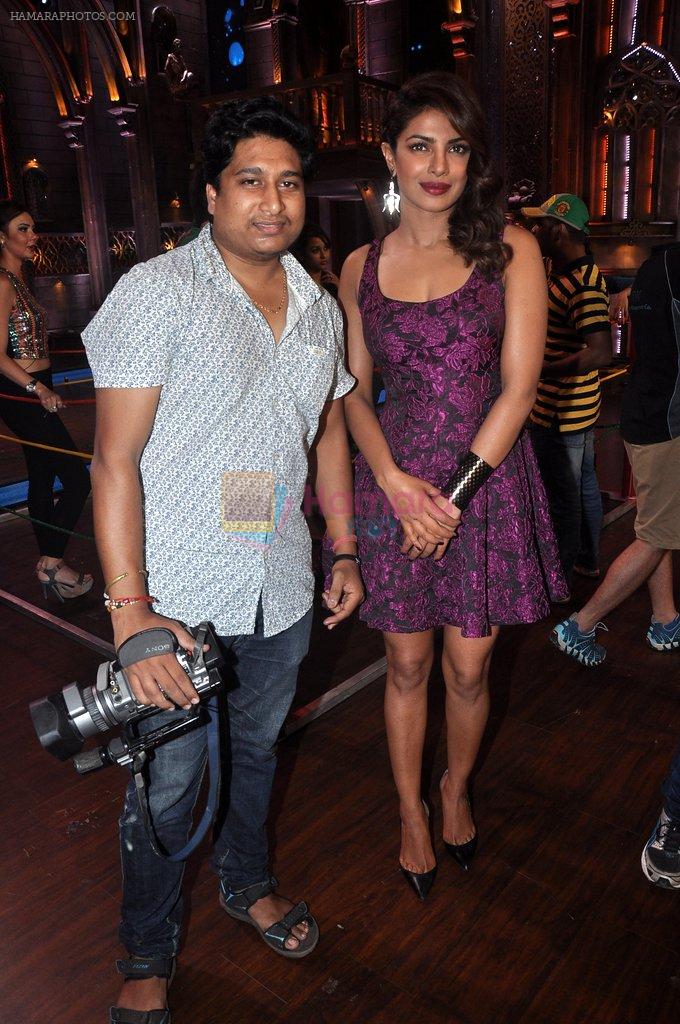 Priyanka Chopra on the sets of Cine stars ki khoj on 25th Aug 2014