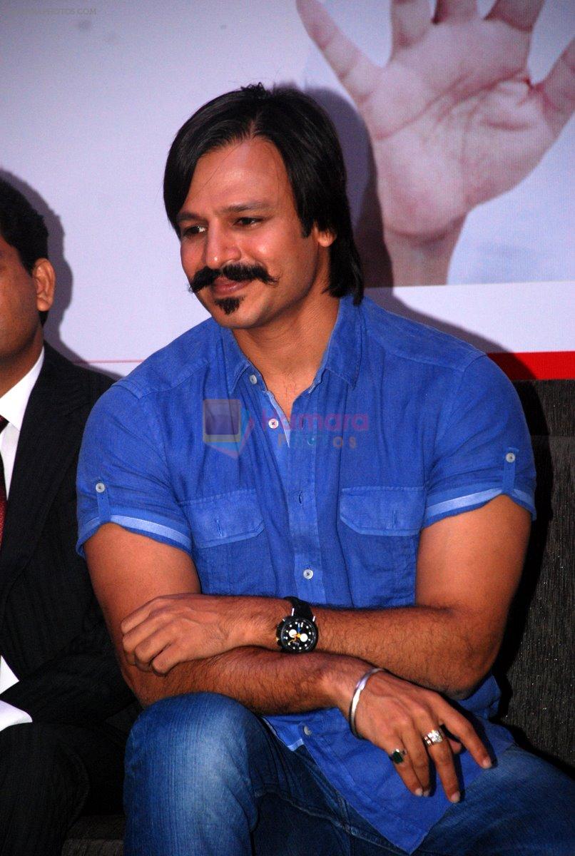 Vivek Oberoi at Mega Blood Donation Drive in Mumbai on 25th Aug 2014