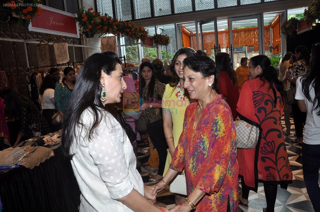 Tanuja, Tanisha Mukherjee, Mana Shetty at Araish in Four Seasons on 26th Aug 2014