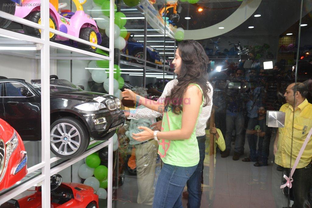 Ameesha Patel launches a toy store in Mumbai on 26th Aug 2014
