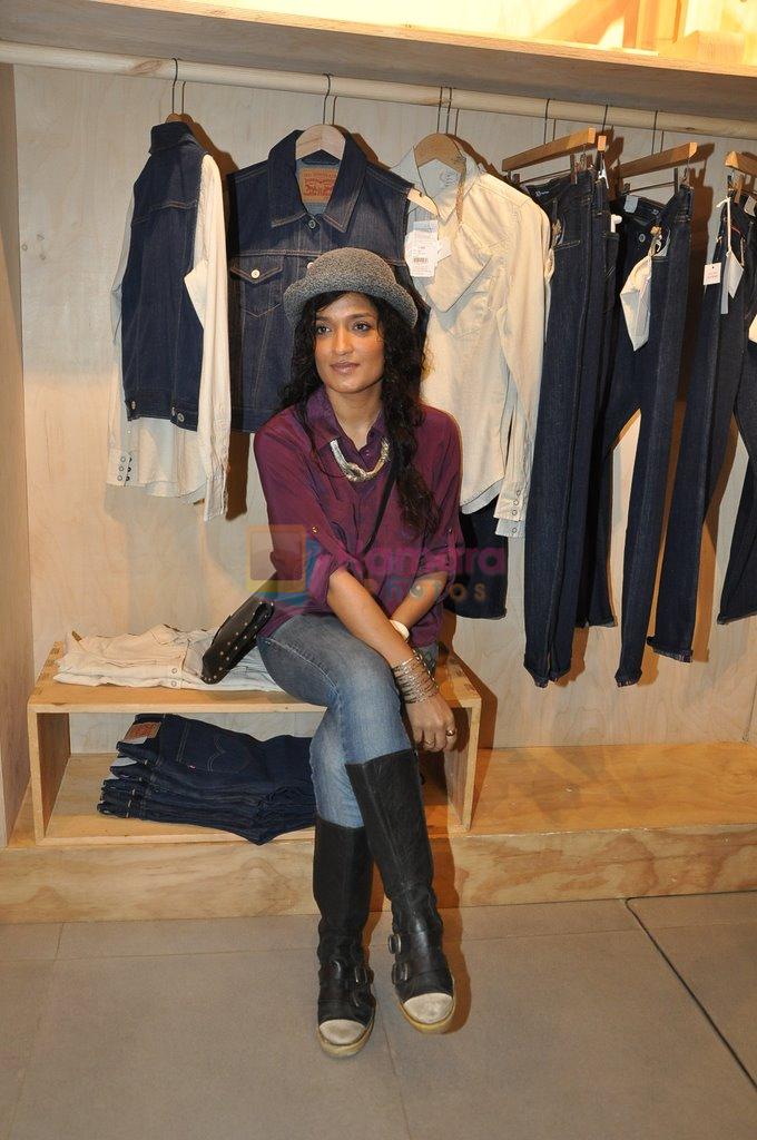 Sandhya Mridul at Levis Khadi Collection Launch in Khar on 26th Aug 2014