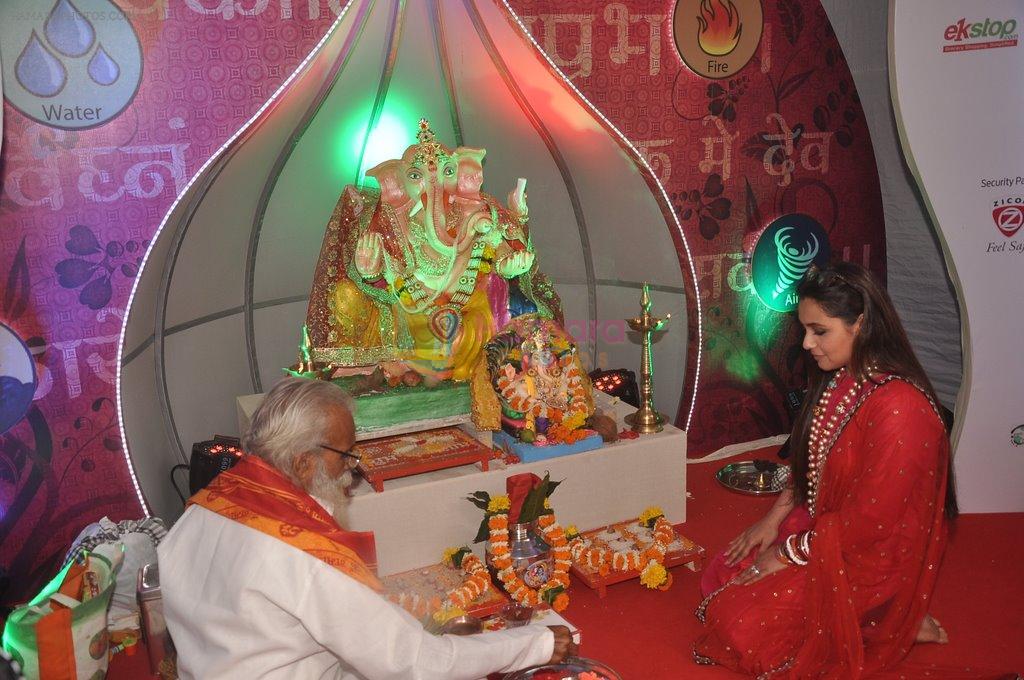 Rani Mukherjee at Ganpati celebration in Mumbai on 29th Aug 2014