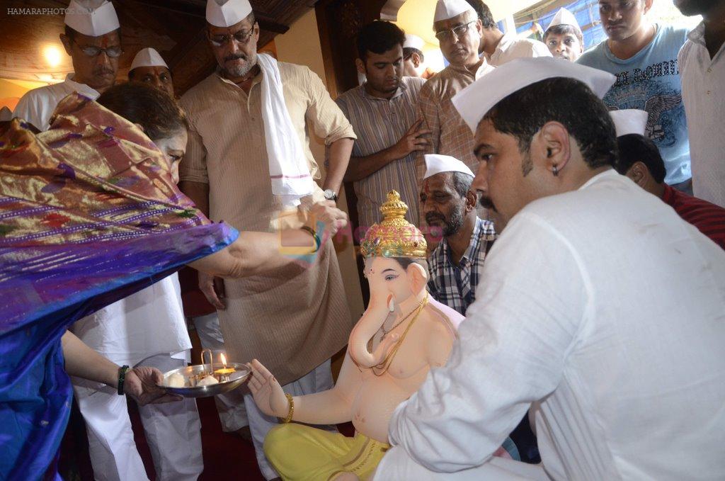 Nana Patekar at Ganpati celebration in Mumbai on 29th Aug 2014
