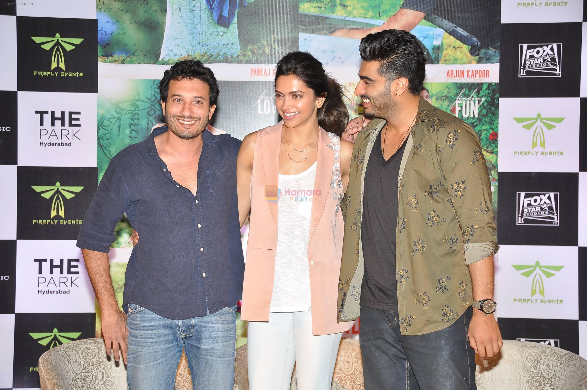 Deepika Padukone, Arjun Kapoor, Homi Adajania at Finding Fanny Promotional Event in Hyderabad on 2nd Sept 2014