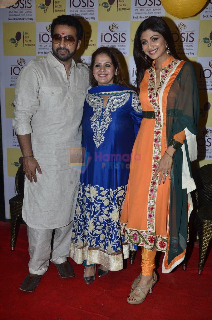 Shilpa Shetty, Raj Kundra, Kiran Bawa at Iosis spa promotions in Chembur on 5th Sept 2014