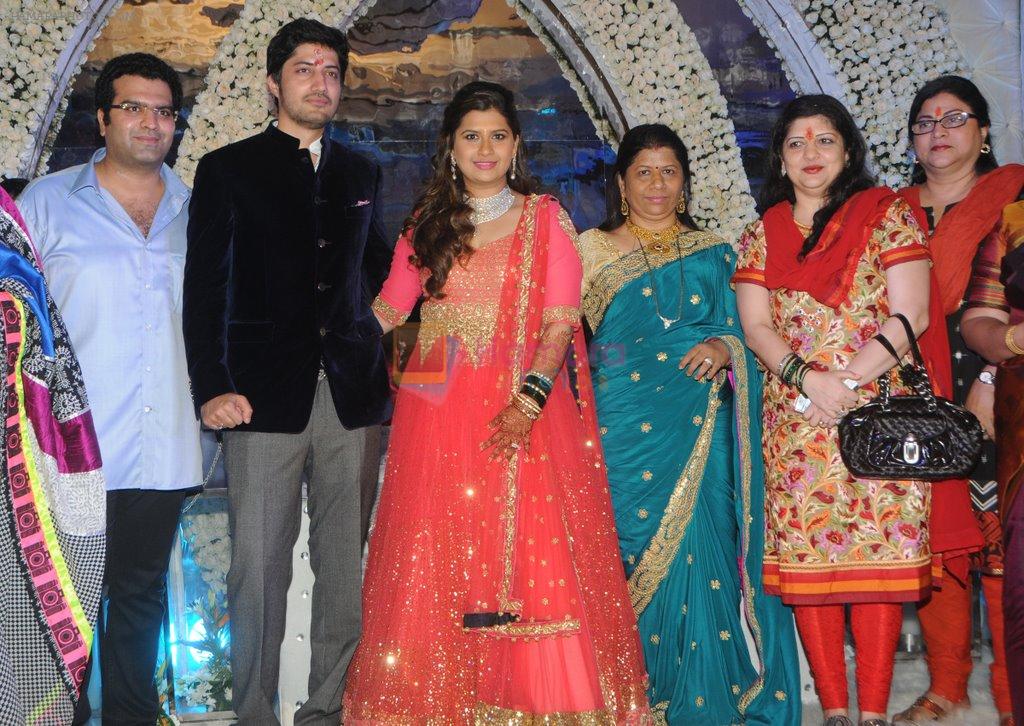 Vicky Soor, with Manali Jagtap, Tejaswini Jagtap and Sharmila Thackrey at Designer Manali Jagtap Engagement in JW Marriott on 6th Sept 2014