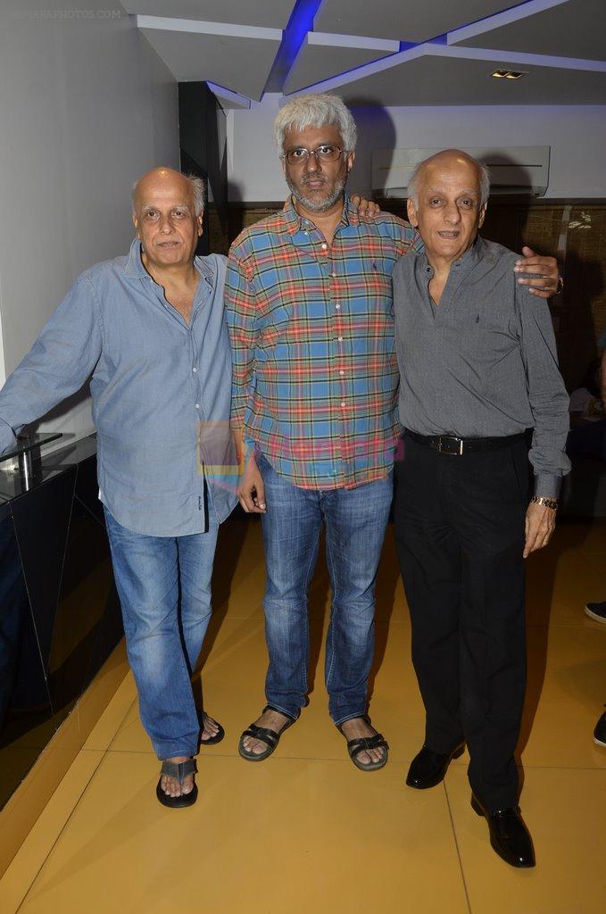 Mahesh Bhatt, Vikram Bhatt, Mukesh Bhatt at Vikram Bhatt's screening for Creature 3d in Sunny Super Sound on 9th Sept 2014