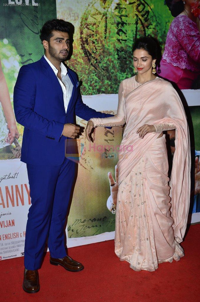 Deepika Padukone, Arjun Kapoor at Finding Fanny screening for Big B in Sunny Super Sound on 10th Sept 2014