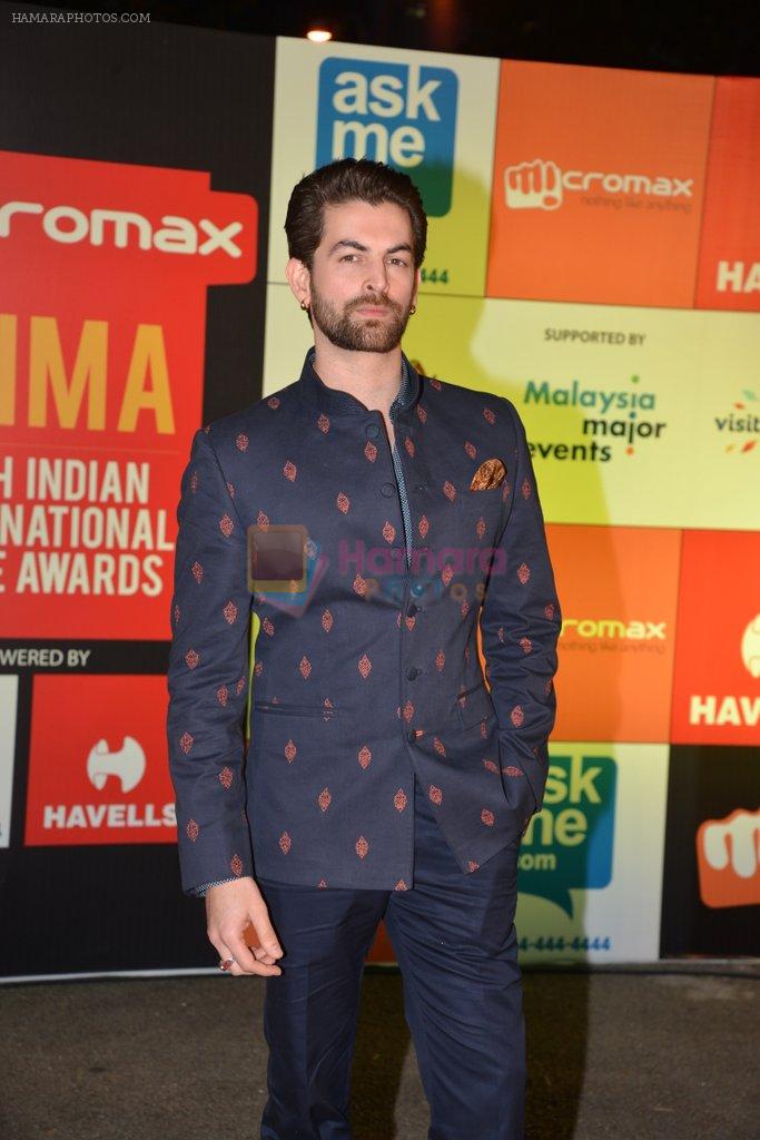 Neil Mukesh at Micromax Siima day 1 red carpet on 12th Sept 2014