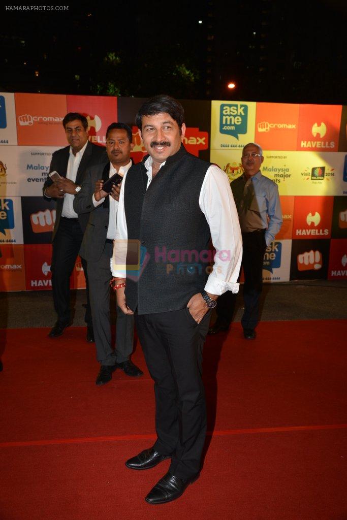 Manoj Tiwari on day 2 of Micromax SIIMA Awards red carpet on 13th Sept 2014