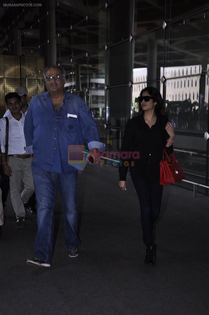 Boney Kapoor, Jhanvi Kapoor returns from SIIMA on 14th Sept 2014