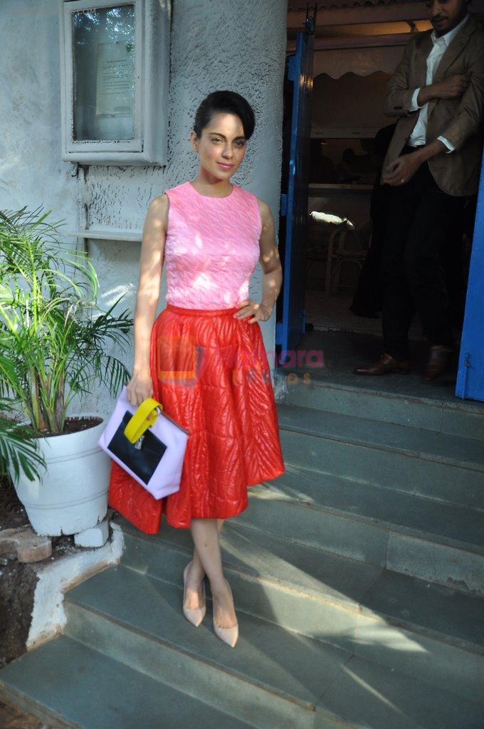 Kangana Ranaut snapped in Olive on 20th Sept 2014