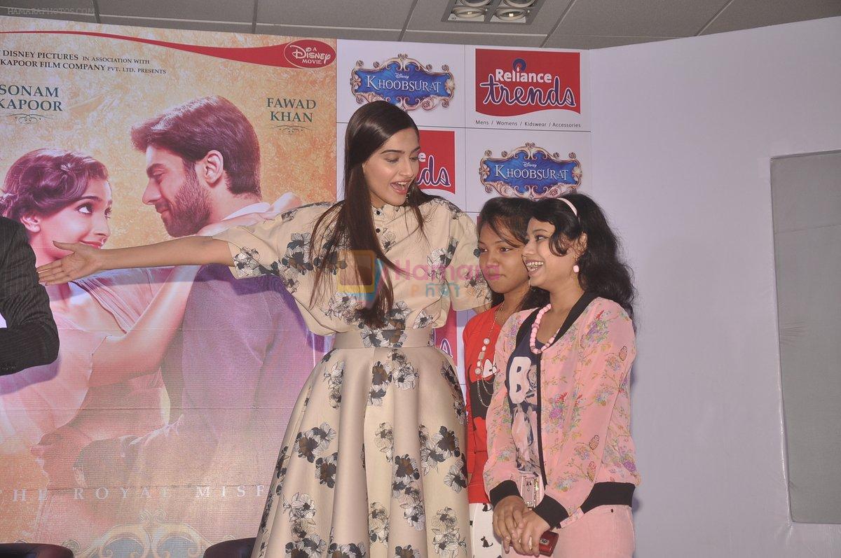 Sonam Kapoor promote Khoobsurat at Reliance Trends in Mumbai on 19th Sept 2014