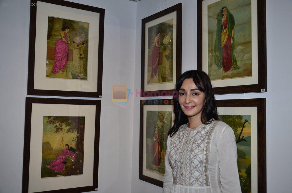 Feryna Wazheir at Rang Rasiya film promotion with art exhibition on 4th Oct 2014