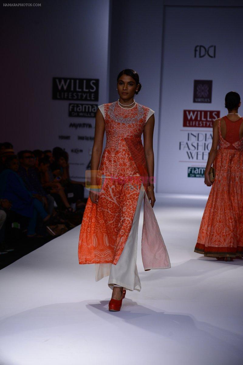 Model walk the ramp for Virtues Show on wills day 2 on 9th Oct 2014