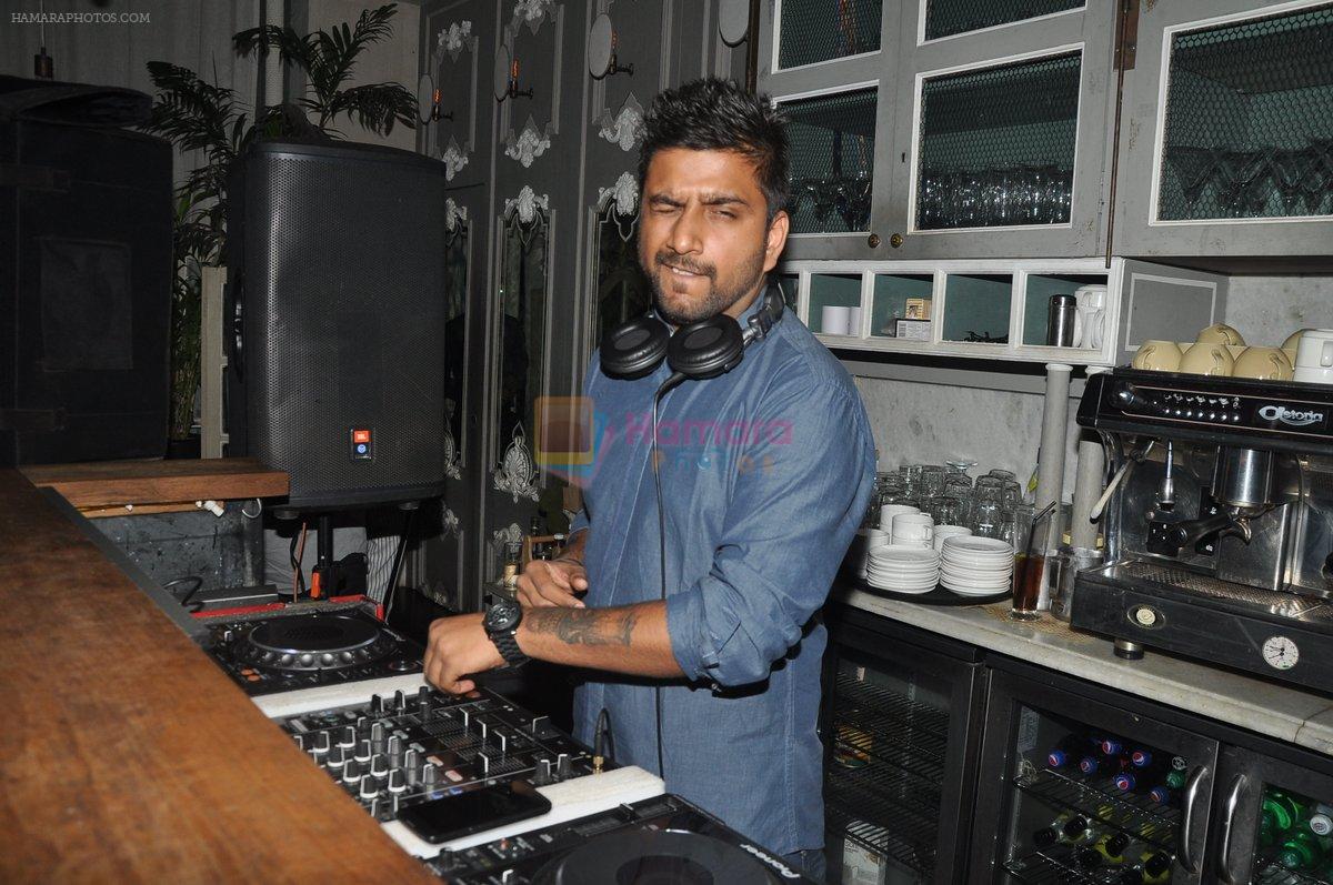 at Nido Bar Nights by Butter Events in Mumbai on 10th Oct 2014