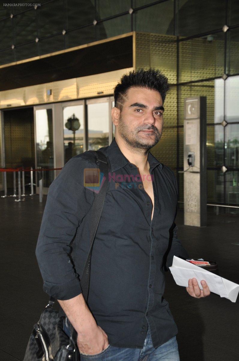 Arbaaz Khan snapped at international Airport in Mumbai on 10th Oct 2014