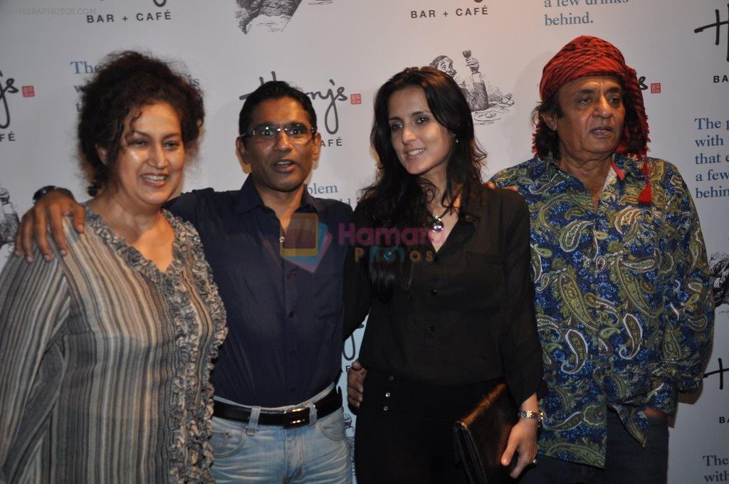 Tulip Joshi, Vinod Nayar, Ranjeet at Harry's launch in Mumbai on 17th Oct 2014