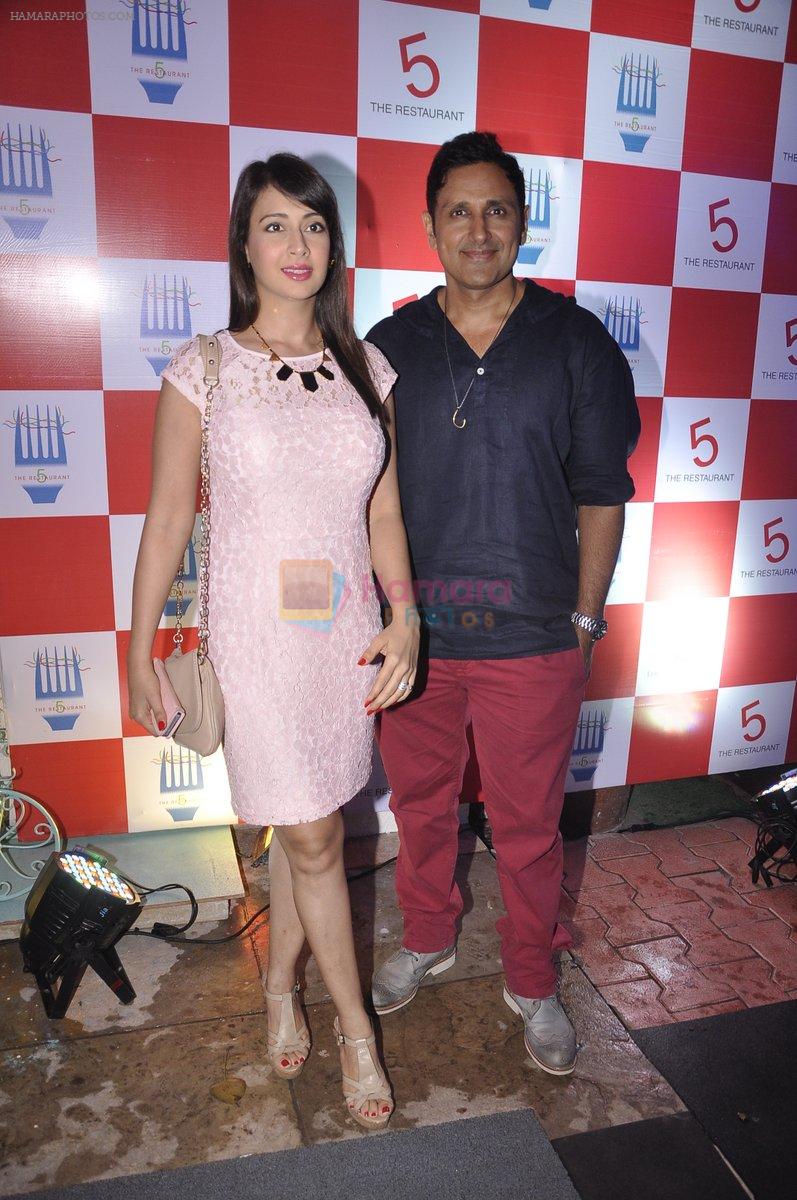 Preeti Jhangiani, Parvin Dabas at the Launch of 5 Restaurant in Mumbai on 20th Oct 2014