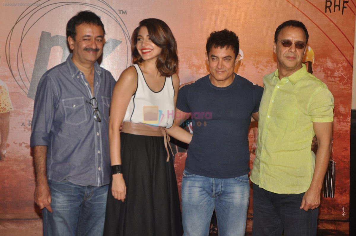 Anushka Sharma, Aamir Khan, Rajkumar Hirani, Vidhu Vinod Chopra at PK teaser launch in Mumbai on 22nd Oct 2014