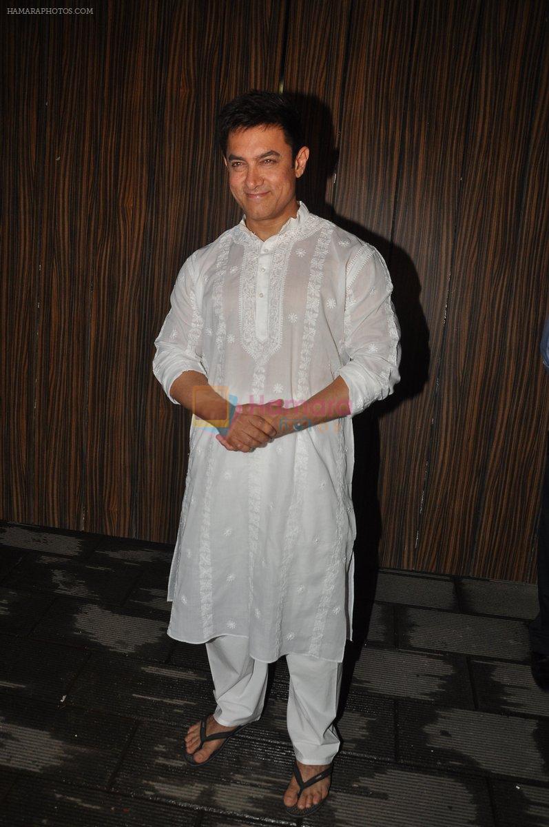 Aamir Khan at Aamir Khan's Diwali Bash in Mumbai on 23rd Oct 2014